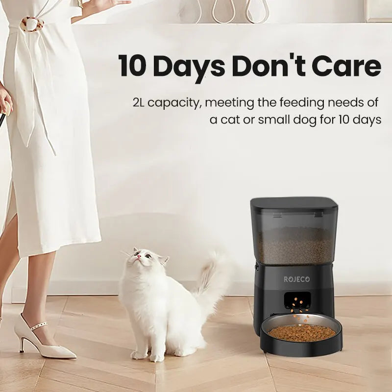 Craft Plus automatic pet food feeder dispenser with digital controls, designed for easy, timed feeding of cats and dogs.